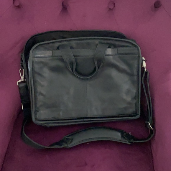 TUMI Laptop 15” Briefcase Messenger Genuine Napa Leather. Style 96531DH - Picture 5 of 6